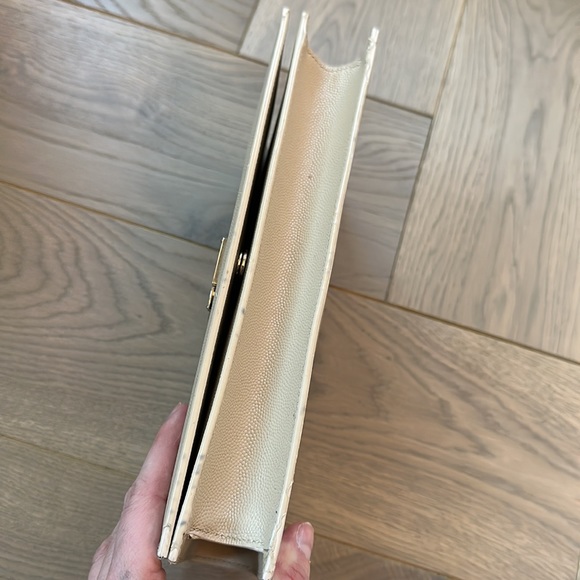 Saint Laurent Kate Clutch - Picture 4 of 9